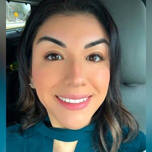 Meet your Posher, Kimberly